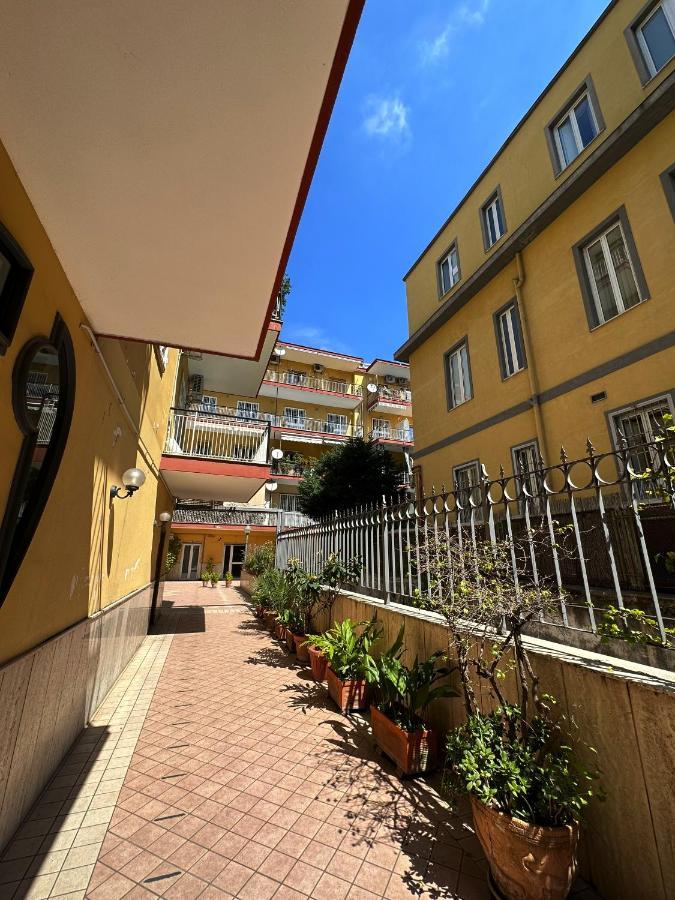Renza House Chiaia Apartment Neapel