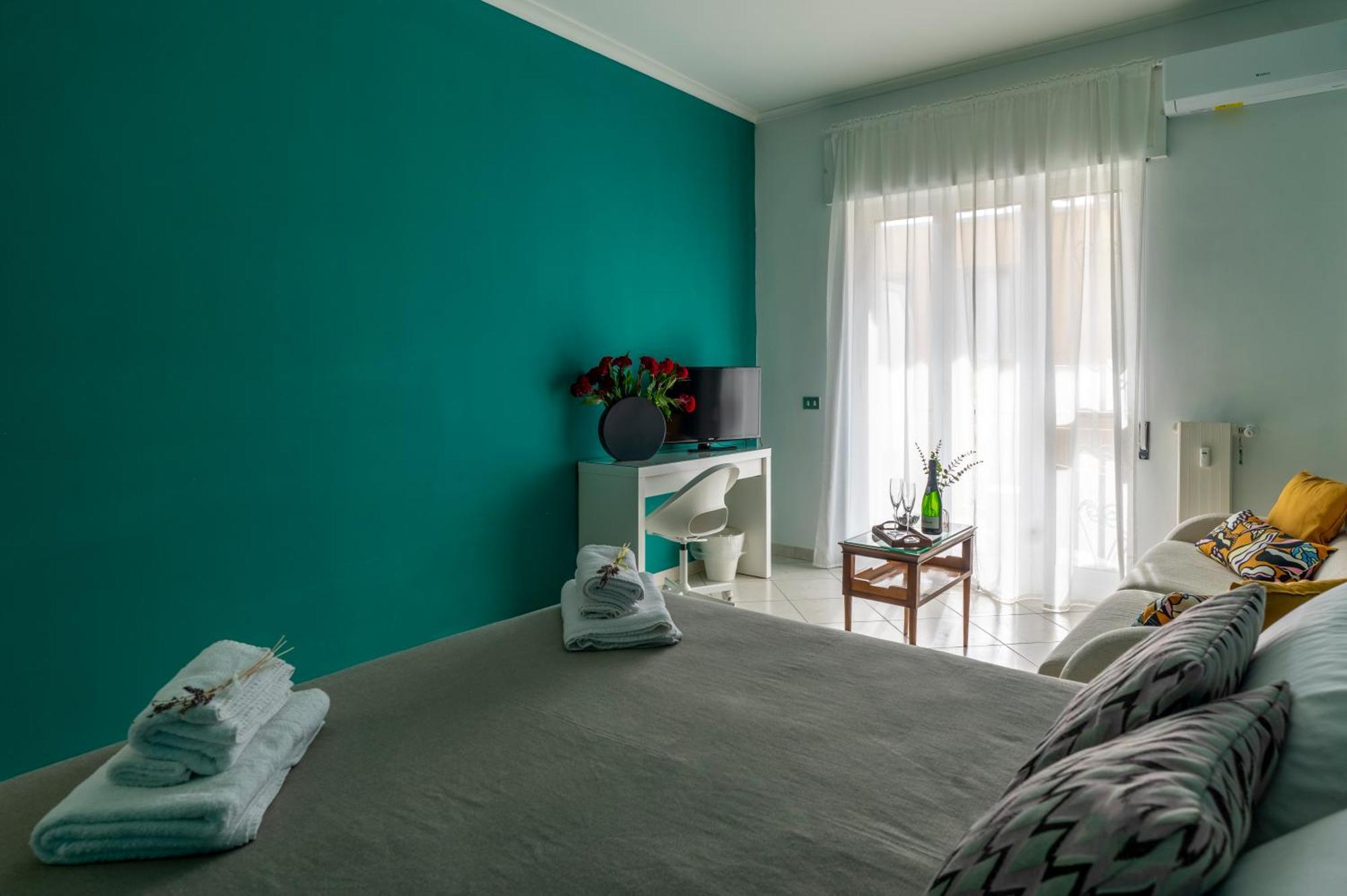 Renza House Chiaia * Neapel